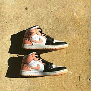 Jordan 1 Mids crimson tint colorway